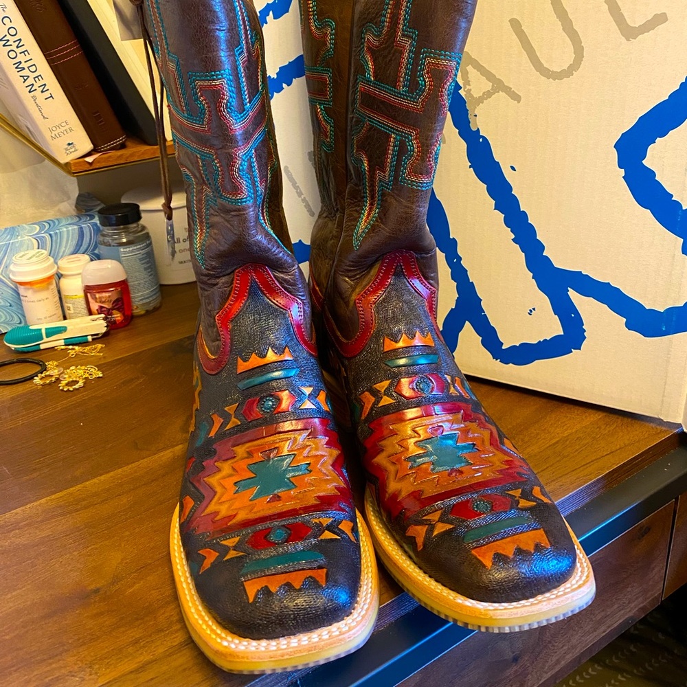 Tin Haul South by SW Women’s cowgirl Boots